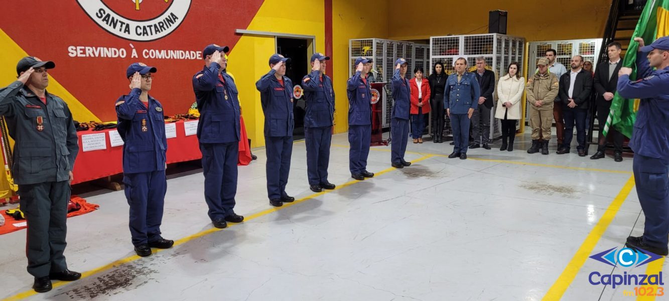 Corpo de Bombeiros realizou solenidade para entrega de equipamentos e a promoção de militares