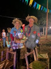 Casal mais caracterizado