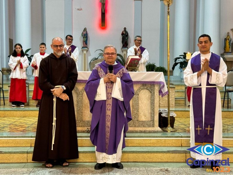 Celebração marca a acolhida dos novos freis na Paróquia São Paulo Apóstolo