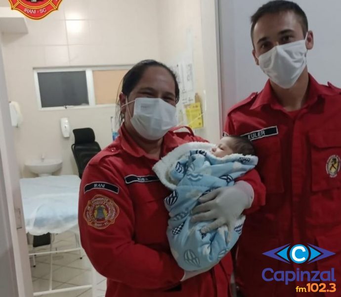 Bebê de 11 dias é salvo pelos bombeiros após se engasgar com leite materno