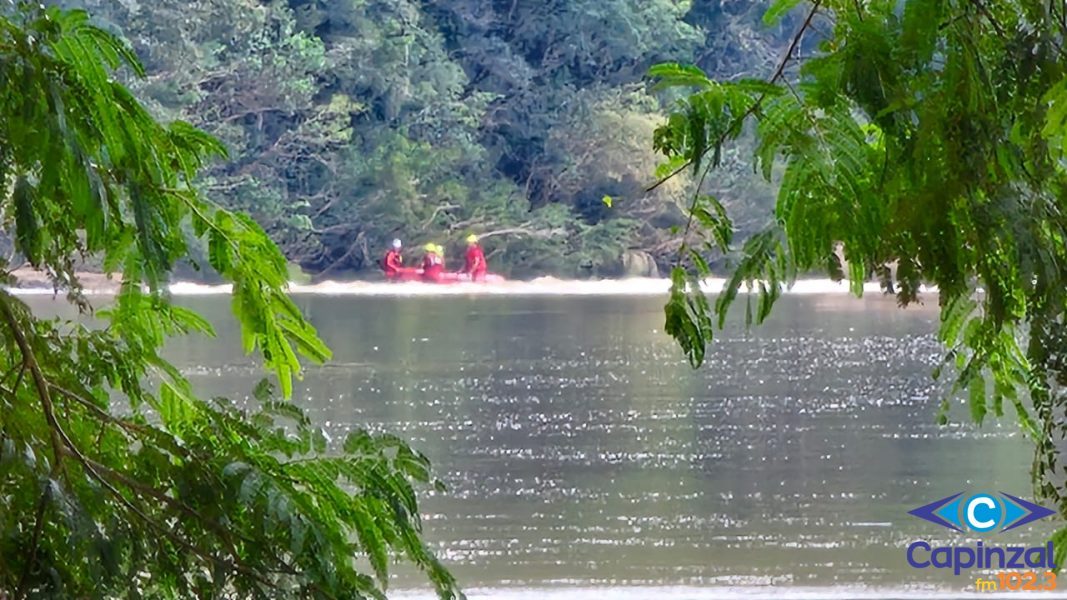 Bombeiros fazem buscas no Rio do Peixe de jovem desaparecida em Capinzal