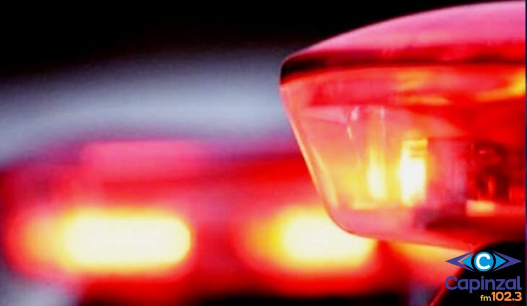 Motorista é preso por embriaguez após colidir carro contra barranco em Campos Novos
