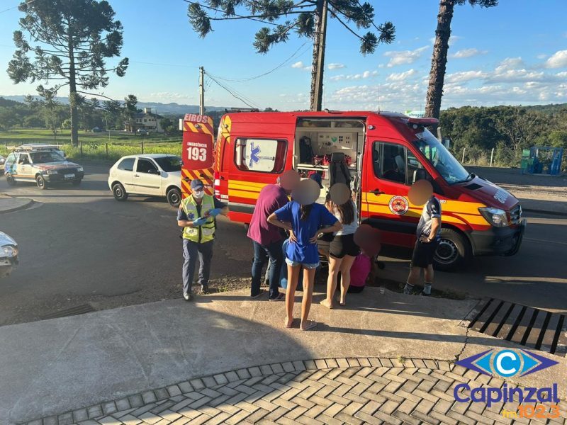 Colisão entre carro e motoneta deixa mulher ferida em Capinzal