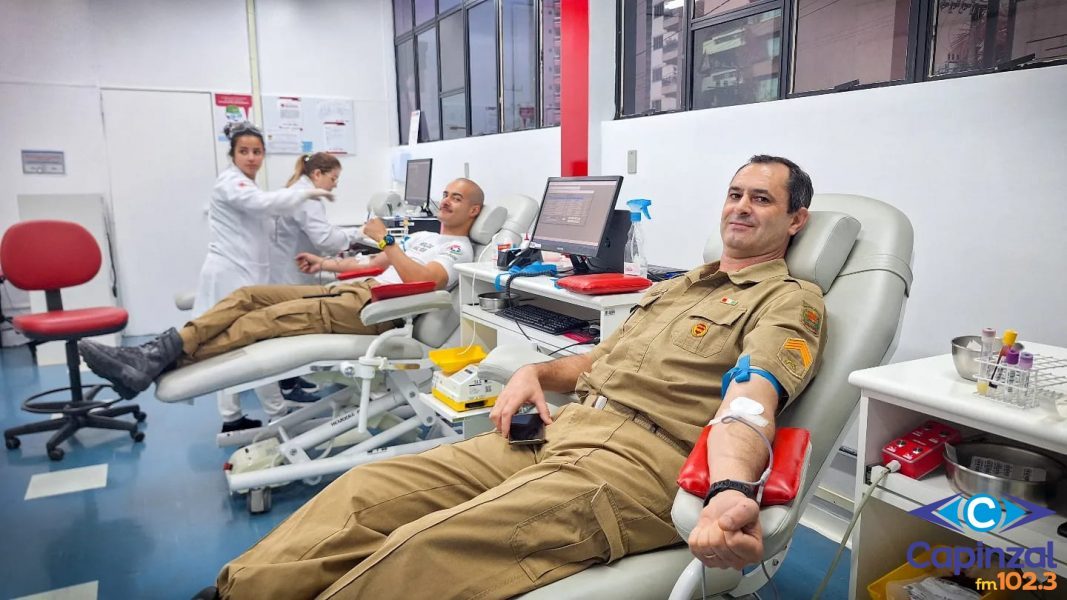 Policiais militares de Caçador doam sangue para ajudar vítimas no RS