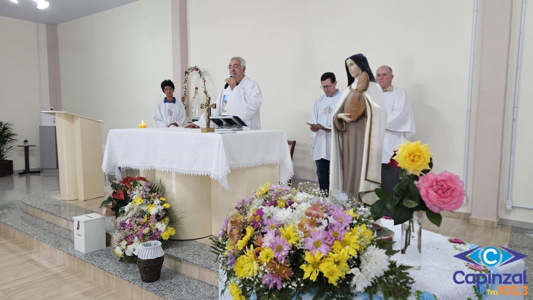 Comunidade do Bairro Alvorada realiza com sucesso festa em honra à Padroeira Santa Clara