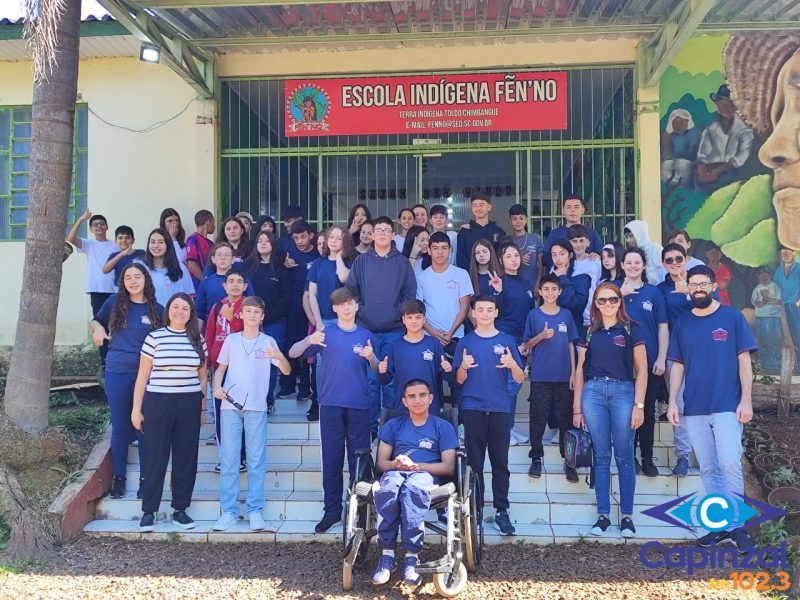 Alunos da Escola Dr. Vilson Pedro Kleinubing realizam visita educativa em Chapecó