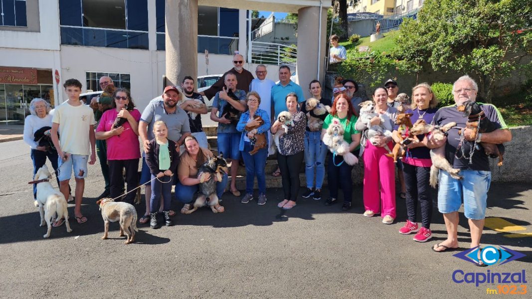 Dia de São Francisco de Assis é marcado por benção dos animais em Capinzal e Ouro