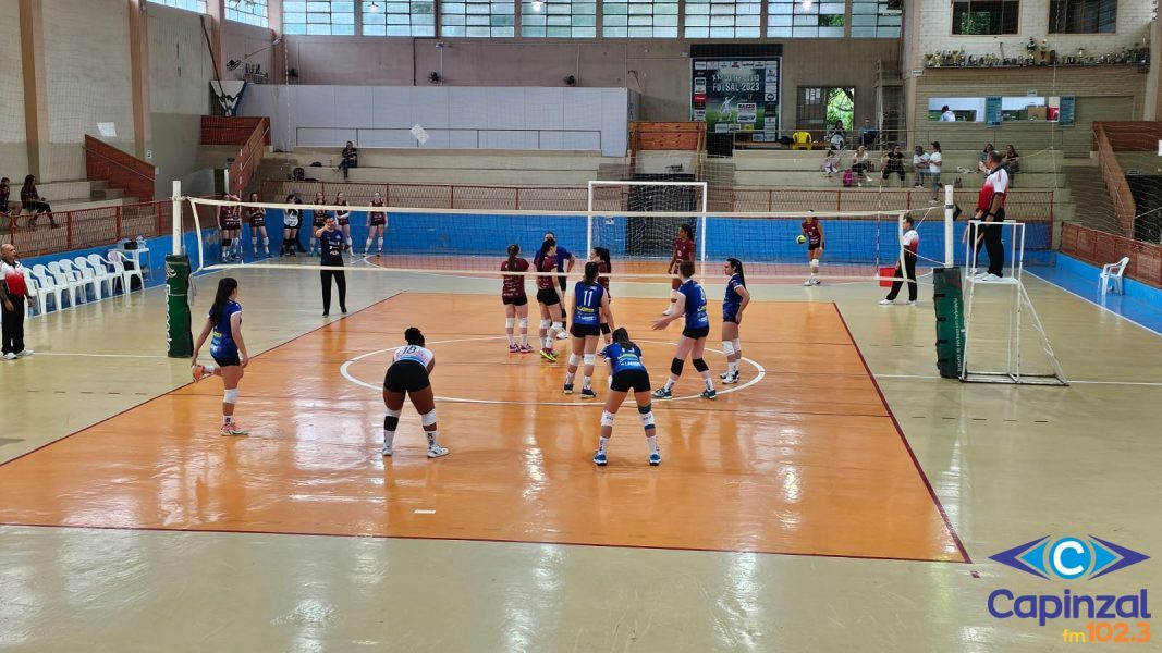 Voleibol feminino de Caçador conquista o regional dos JASC