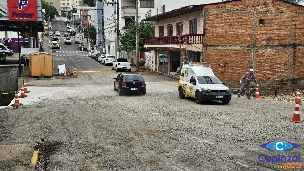 Trânsito é liberado em nova ponte no centro de Capinzal