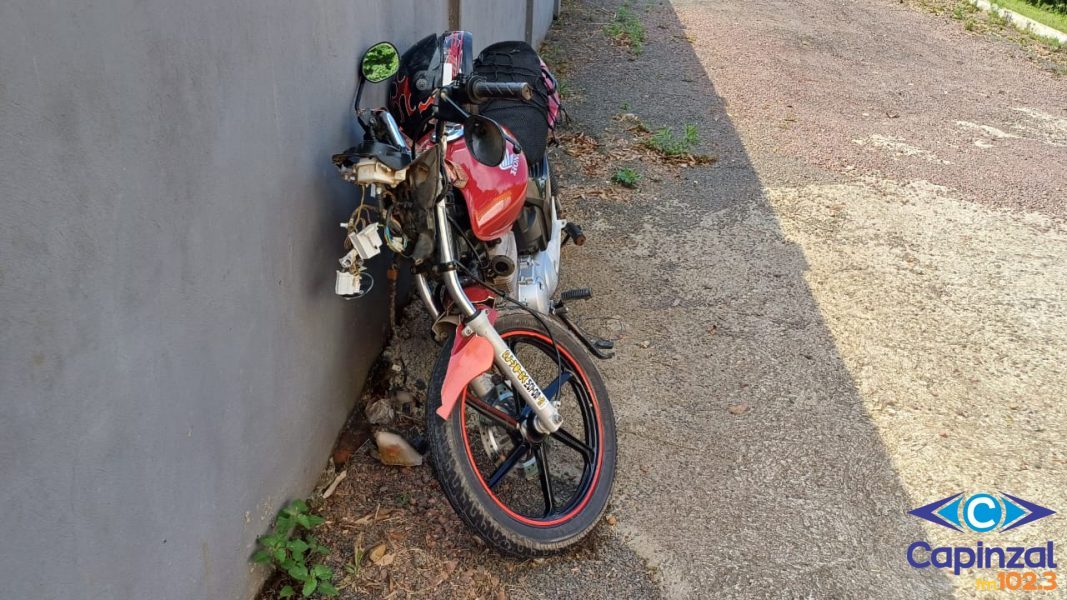 Colisão entre carro e moto deixa motociclista ferido em Ouro