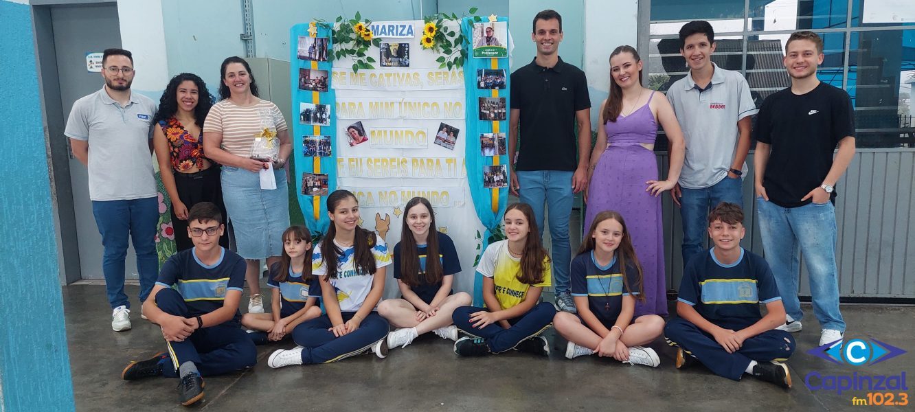 Homenagem marca a despedida de Mariza Dalla Maria, educadora que dedicou mais de 20 anos à Escola Viver e Conhecer