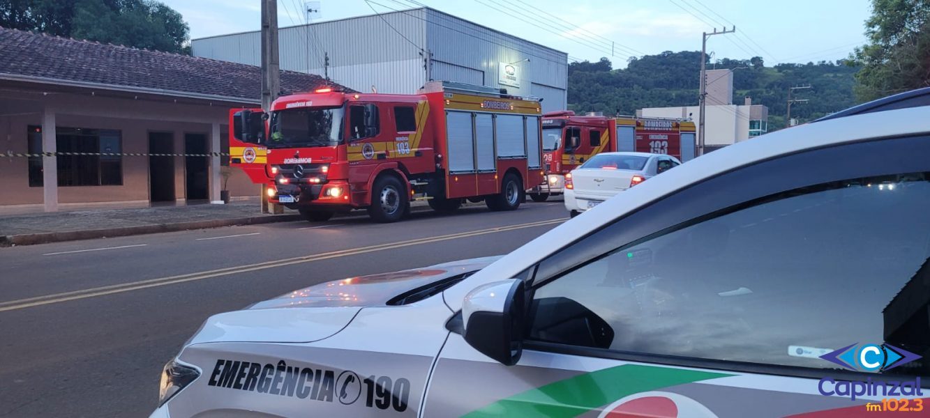 Homem evita tragédia em Ouro ao perceber princípio de incêndio em estabelecimento comercial