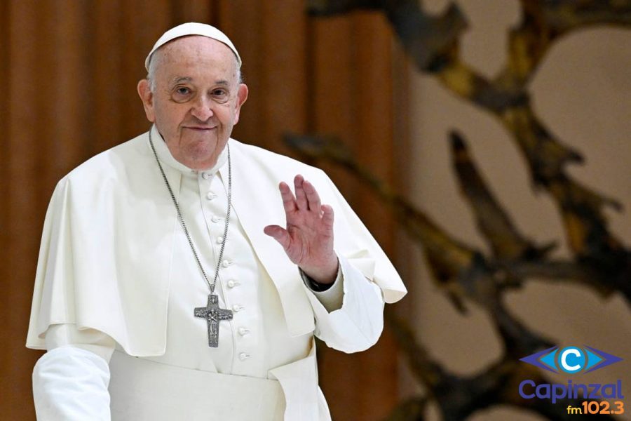 Papa Francisco teve noite tranquila no hospital, informa Vaticano