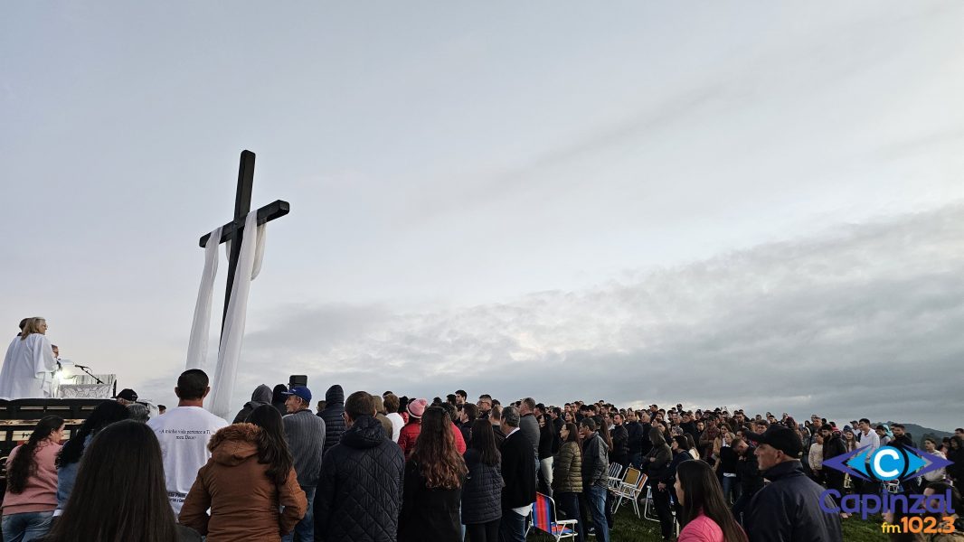 Fé e esperança renovadas: Missa ao Nascer do Sol celebra a ressurreição de Cristo no interior de Ouro