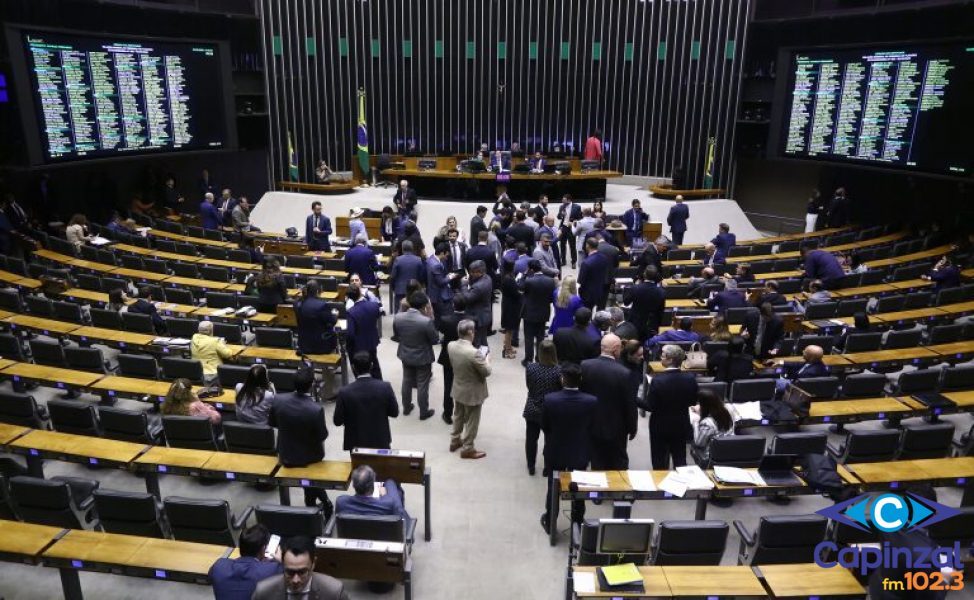 Câmara aprova criação de 18 novas vagas para deputados federais