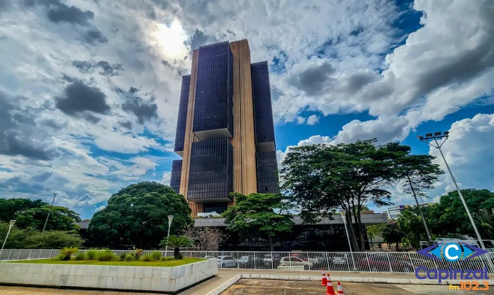 Copom eleva juros básicos da economia para 14,75% ao ano