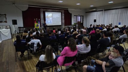Fotos: Capinzal FM 