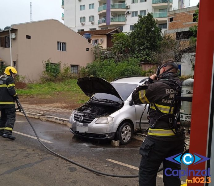 Princípio de incêndio em veículo após falha na partida mobiliza bombeiros em Piratuba