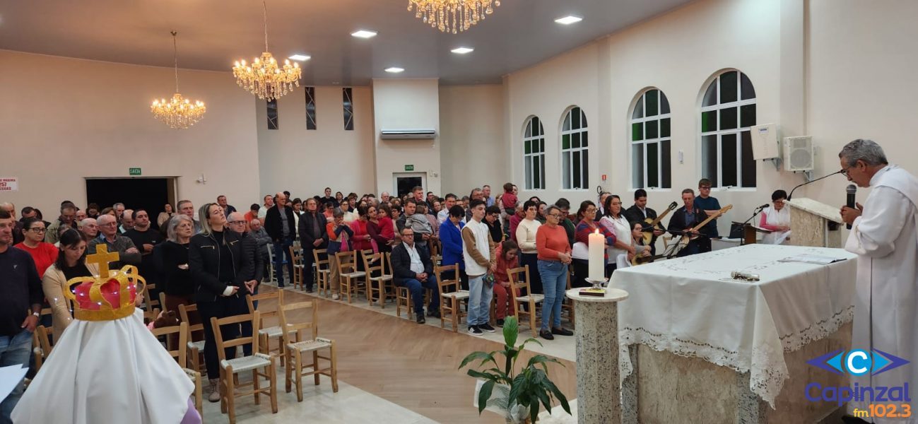 Fiéis se reúnem em Ouro para a primeira noite do tríduo preparatório à festa de Nossa Senhora de Caravaggio