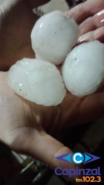 Precipitação de granizo causa prejuízos no interior de Videira