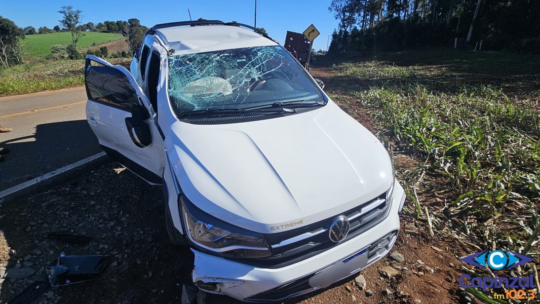 Motorista é socorrido após saída de pista com picape no interior de Ouro