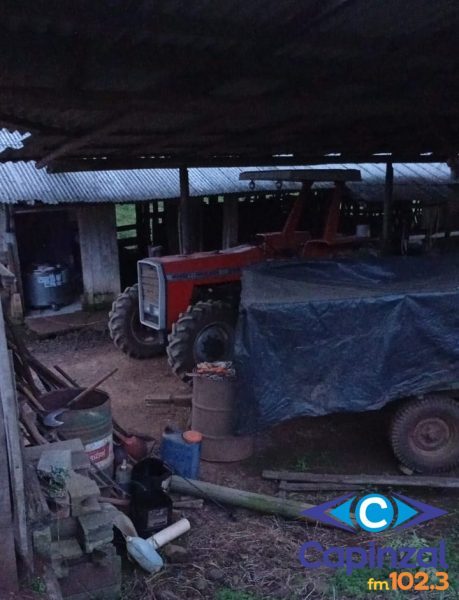 Trator furtado em Lacerdópolis é recuperado pela Polícia Civil em Campos Novos