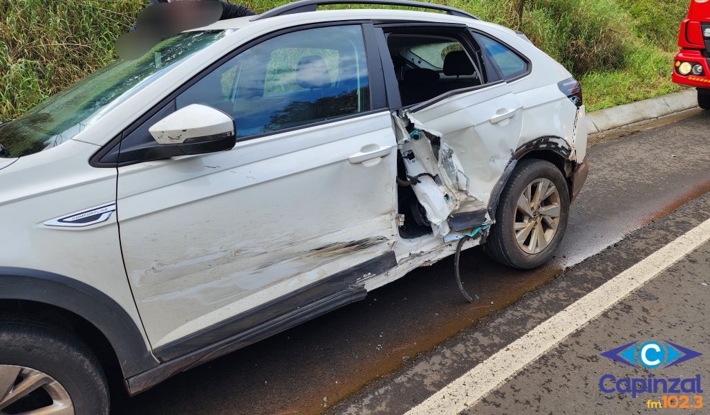 Homem fica ferido em colisão entre carros na SC-467, no interior de Ouro