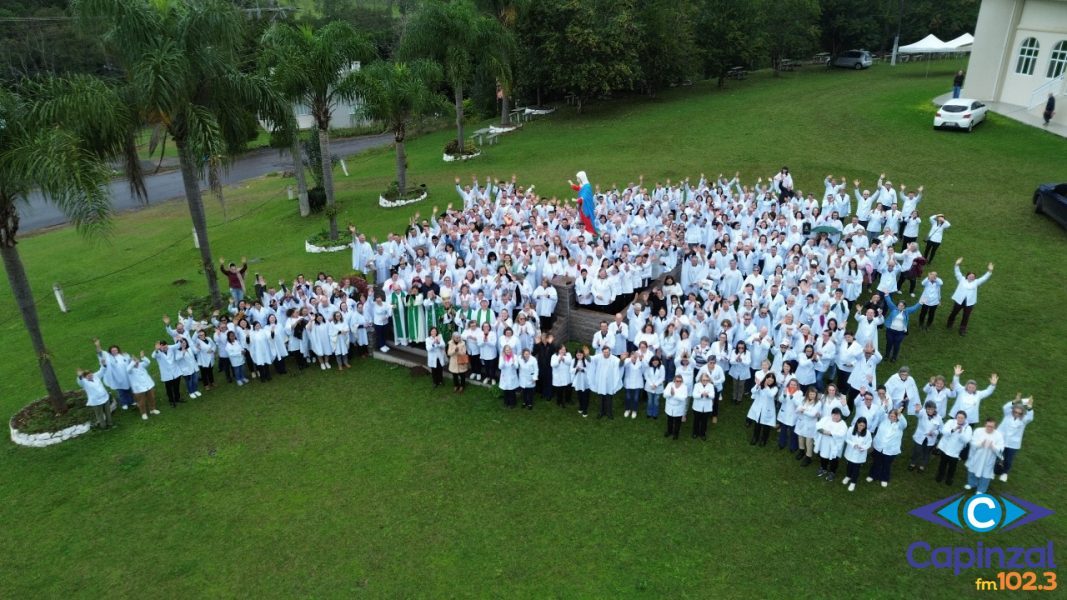 Diocese de Joaçaba promove Jubileu dos Ministros com representações das 27 Paróquias em Ouro