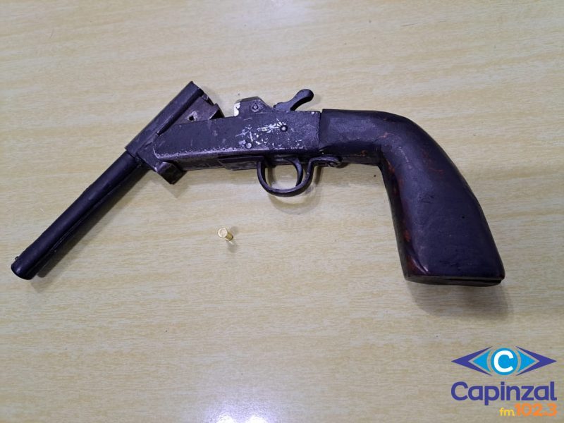 Polícia Civil apreende arma durante cumprimento de mandado em Treze Tílias