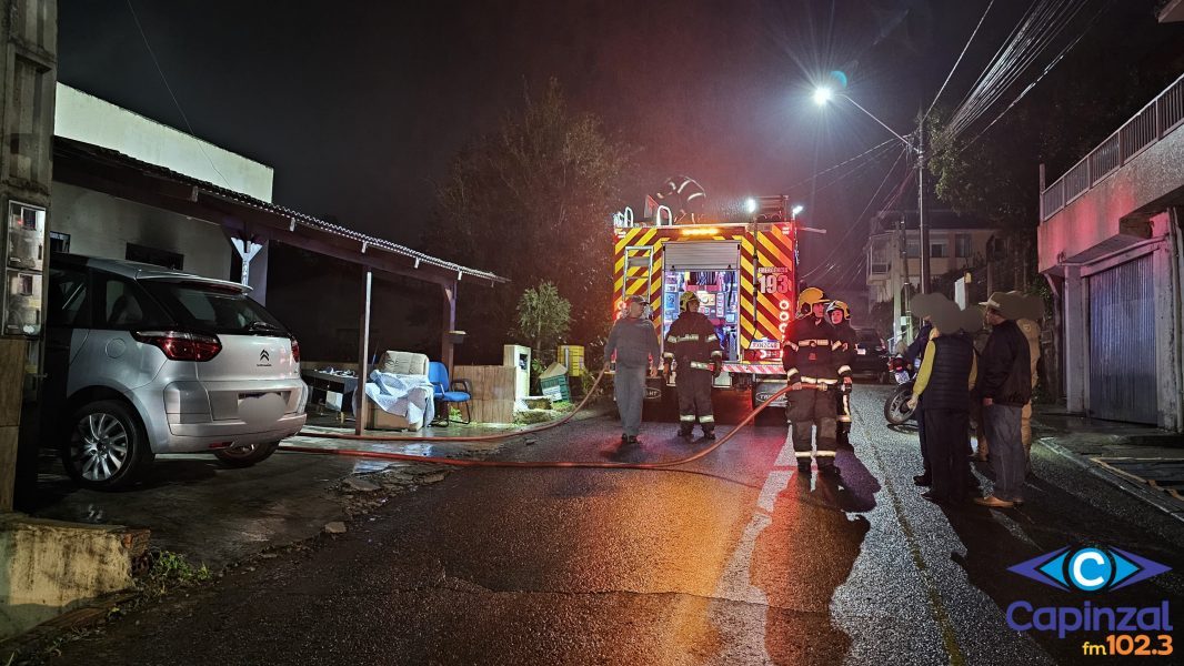 Princípio de incêndio em edificação mobiliza os Bombeiros em Capinzal