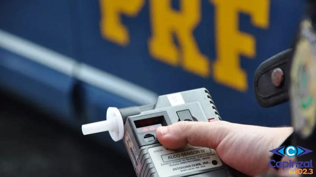 PRF prende motorista embriagado, que transitava na contramão e quase atingiu a viatura na BR 282