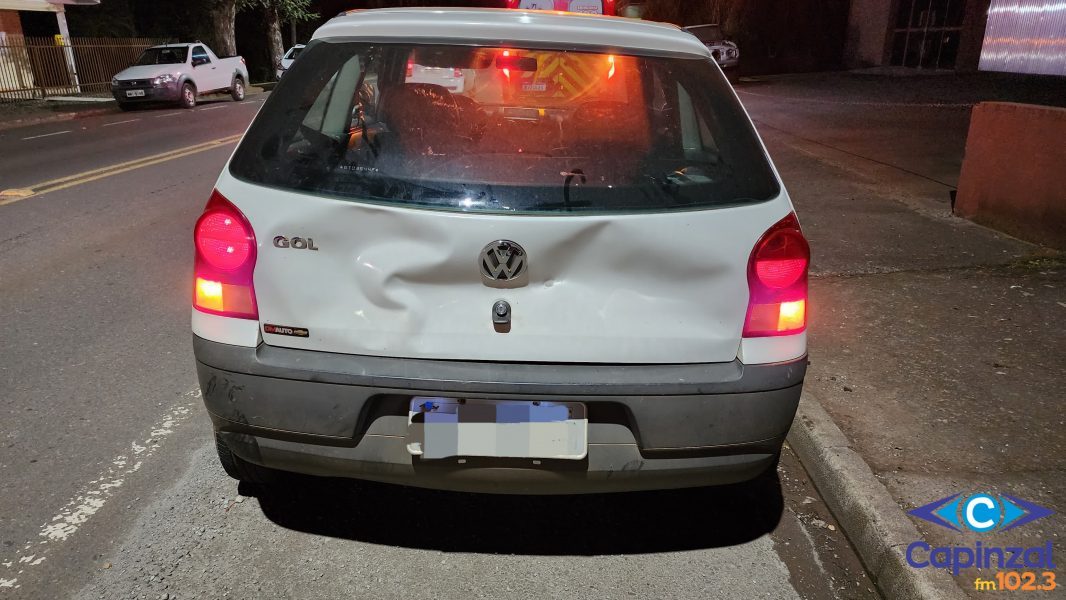 Colisão traseira entre carro e motoneta é registrada em Ouro