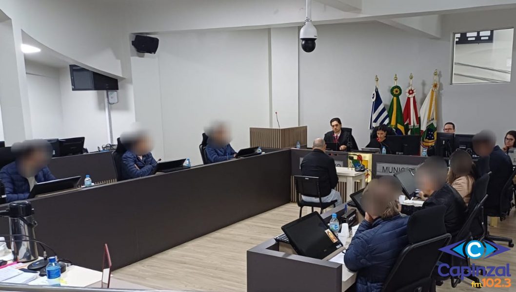 Homem acusado de tentativa de homicídio está sendo julgado em Capinzal