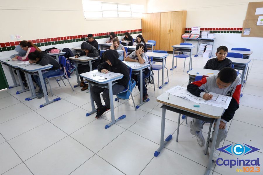Governo de SC aplica avaliação de aprendizagem para mais de 128 mil alunos da rede estadual
