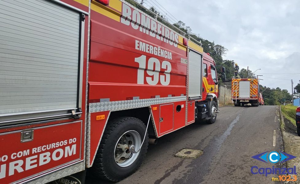 Princípio de incêndio mobiliza Bombeiros em residência de Capinzal