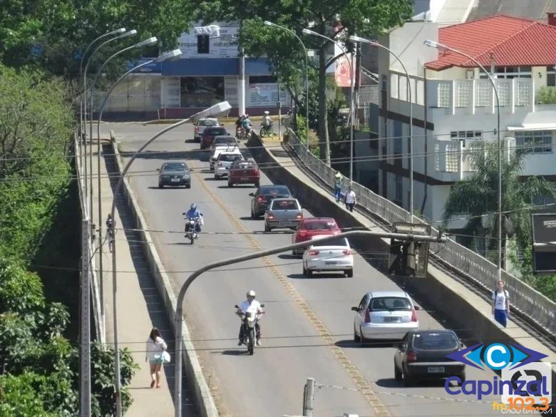 Bombeiro de folga salva homem que pulou da ponte em Herval d´Oeste