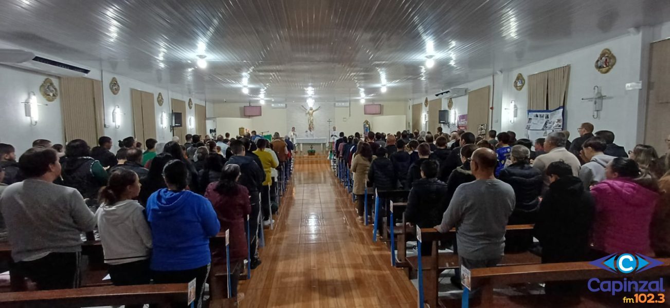 Celebração das Famílias é realizada na capela da Vila Sete de Julho