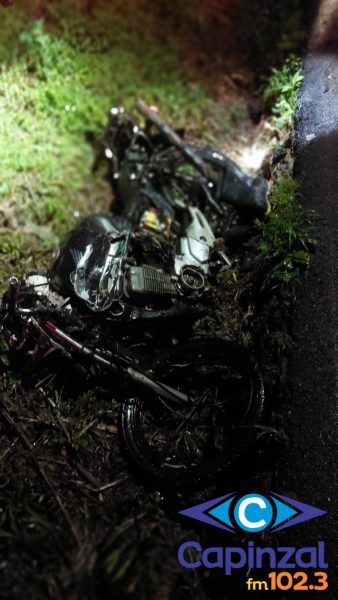 Motociclista morre em colisão frontal na SC-155 em Seara; motorista do carro fugiu do local