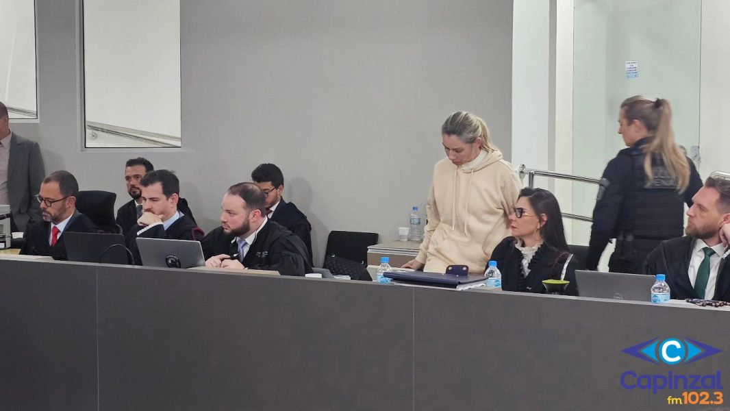 Júri do caso Claudia Hoeckler: filho de Valdemir presta depoimento