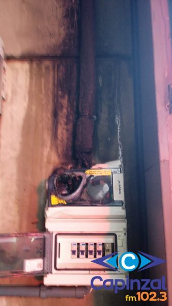 Princípio de incêndio em garagem agrícola mobiliza o Corpo de Bombeiros em Catanduvas