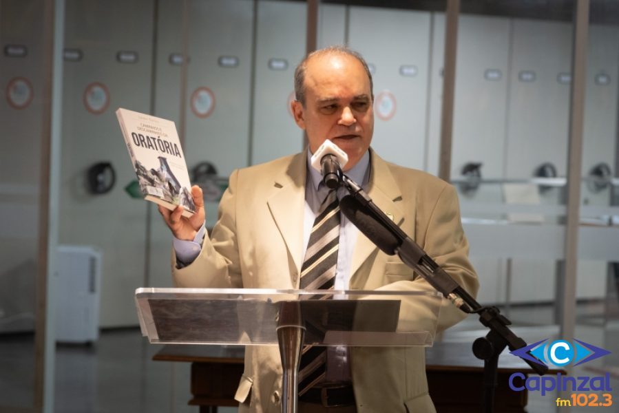 Cúpula da Cultura Catarinense prestigia lançamento do livro de Jaime Telles