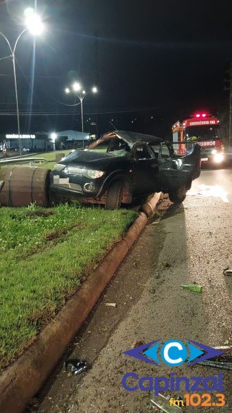 Acidente entre ônibus e caminhonete deixa duas pessoas feridas na SC 135
