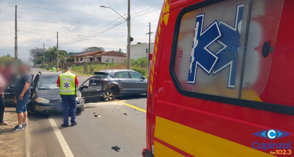 Colisão lateral deixa uma pessoa ferida em Videira