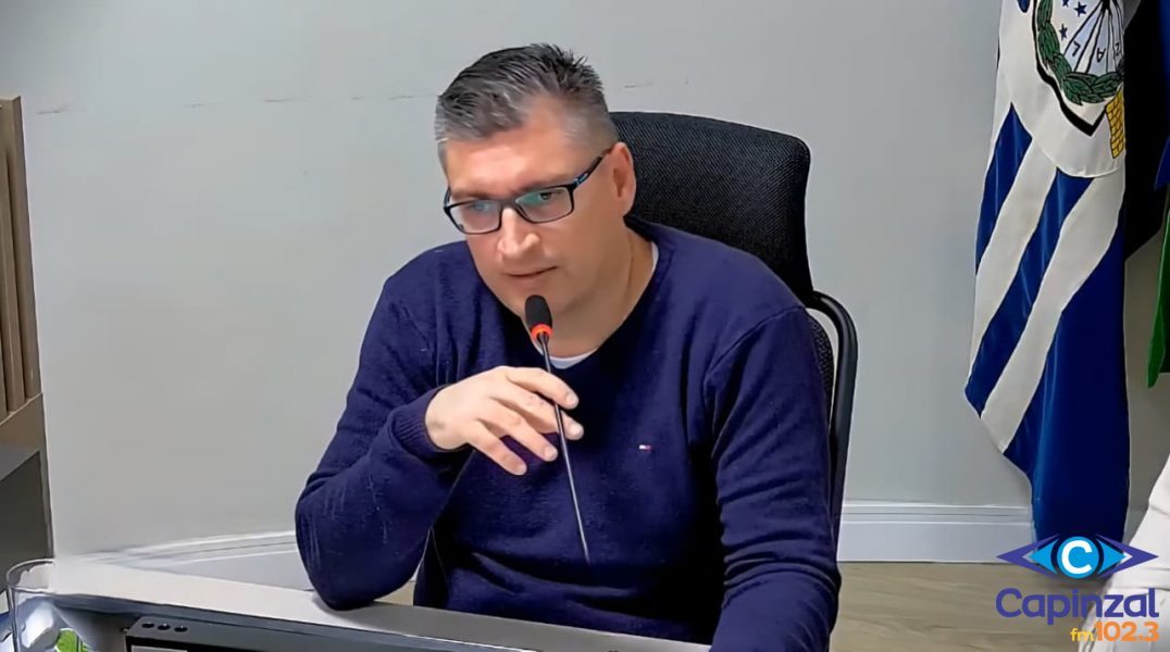 Vereador Rafael Tonial apresenta requerimento com proposta para habilitar chamadas de emergência via WhatsApp