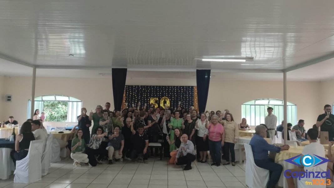 Associação dos Professores de Ouro e Capinzal celebra 50 anos de fundação com almoço festivo