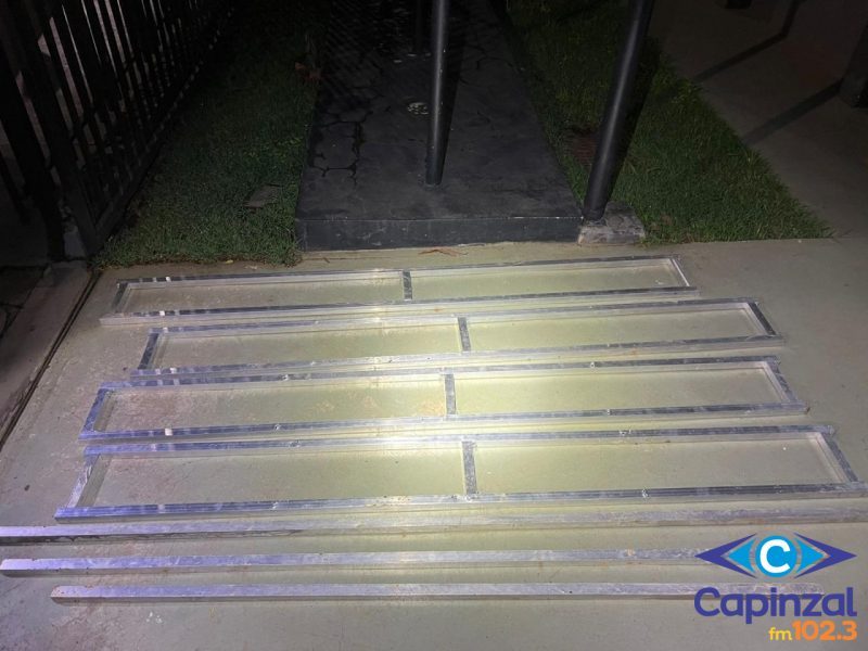 Homem é preso após furtar peças de alumínio de obra da passarela em Joaçaba