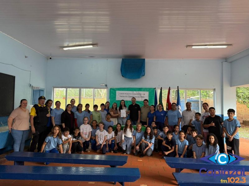 Prefeitura assina ordem de serviço para reforma da Escola Municipal Ernesto Hachmann