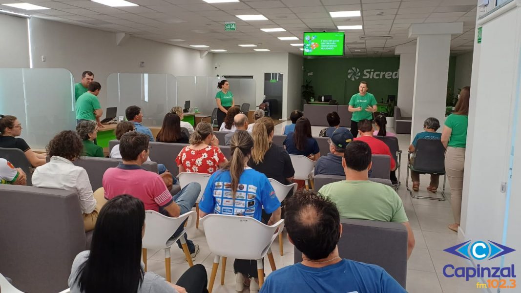 Sicredi repassa R$ 80 mil a 22 entidades de Capinzal e Ouro por meio do Fundo Social