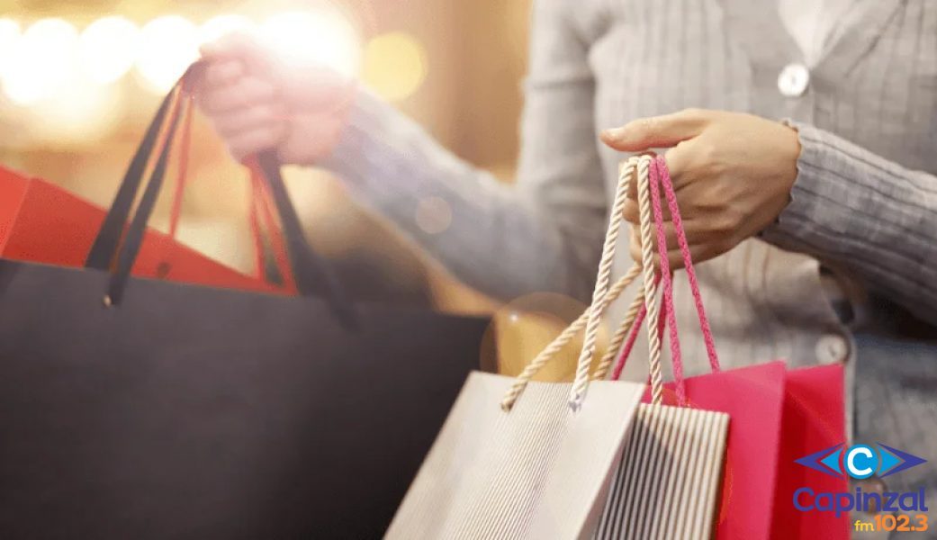 Diretora do Procon de Capinzal alerta consumidores para cuidados durante o período da Black Friday