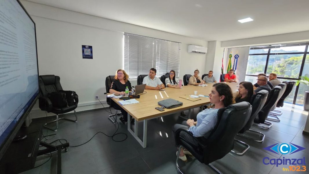 Administração de Capinzal e Sebrae debatem a simplificação de processos para abertura e regularização de empresas